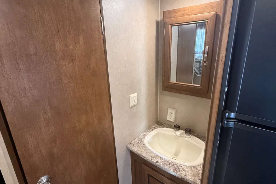 Forest River Salem Cruise Lite 261BHXL Travel Trailer