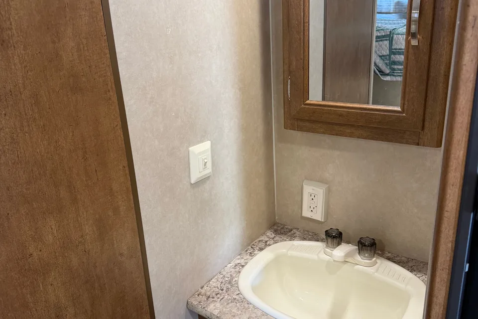 Forest River Salem Cruise Lite 261BHXL Travel Trailer