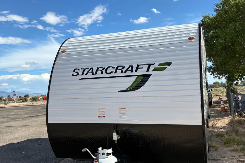 Jayco StarCraft Autumn Ridge 177 BH Travel TrailerOn the