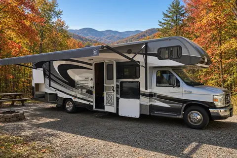 Guru's Forest River 3050S Class C