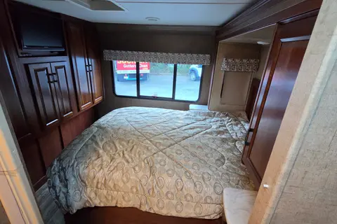 Guru's Forest River 3050S Class C