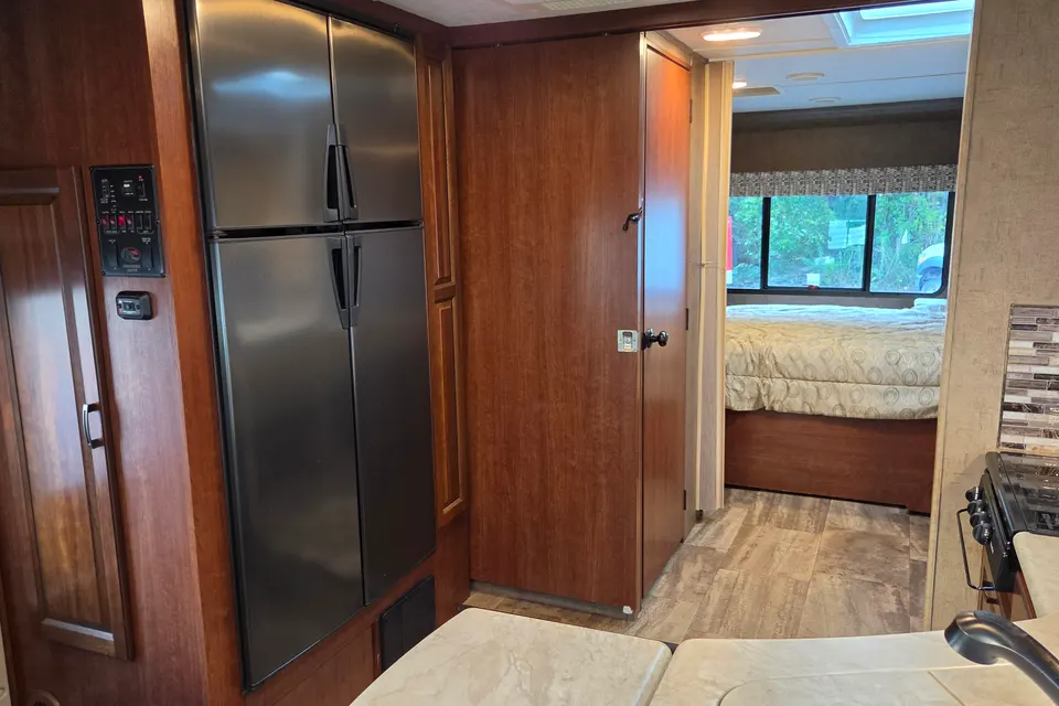 Guru's Forest River 3050S Class C