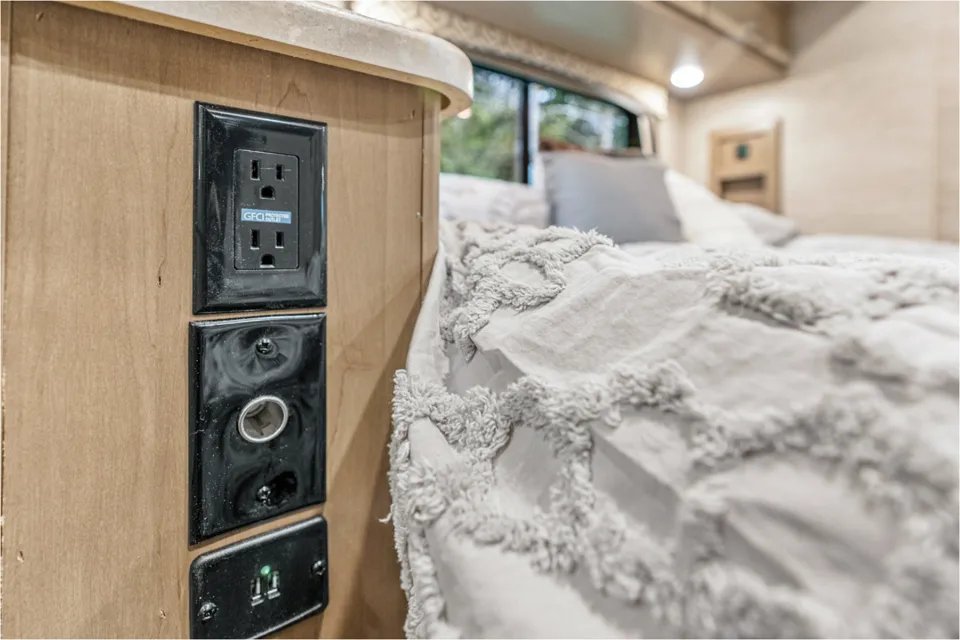 C7 - 2022 Thor Motor Coach Chateau 27