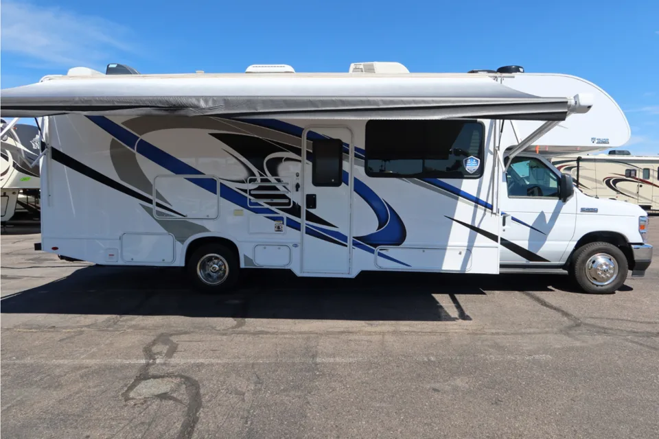 C7 - 2022 Thor Motor Coach Chateau 27