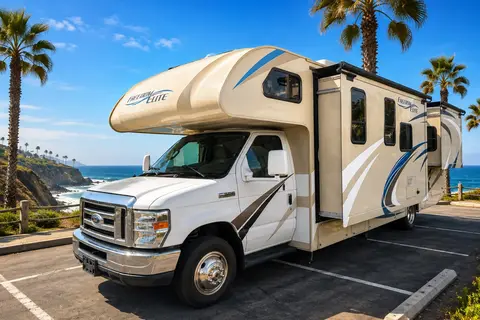 2018 Thor Motor Coach Freedom Elite 29FE Class C with STANDARD DL