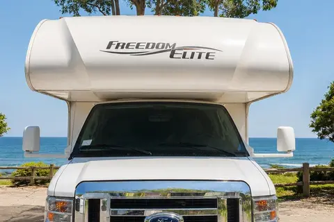 2018 Thor Motor Coach Freedom Elite 29FE Class C with STANDARD DL