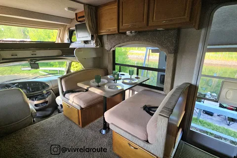 ROSA | Fleetwood Tioga SL 30U | Vivre la Route !