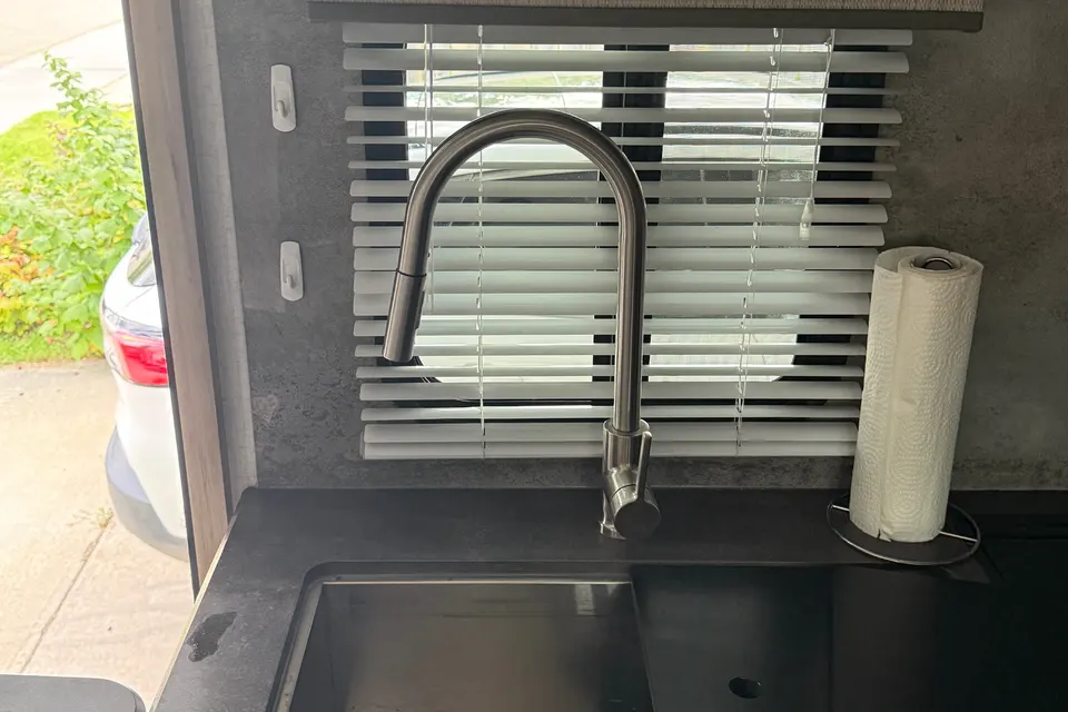 Patricia's Winnebago Micro Minnie flx Travel Trailer