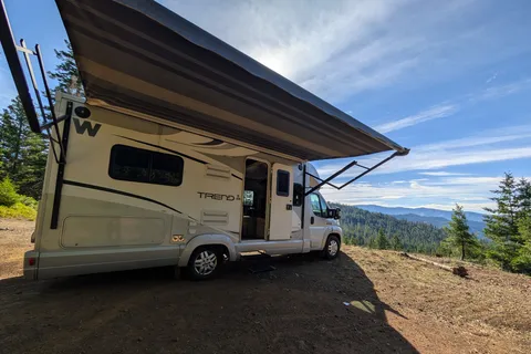 Great Gas Milage 15+ MPG, Winnebago Trend 23L