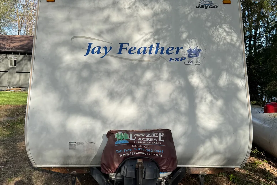Ryan's Jayco EXP213 Hybrid