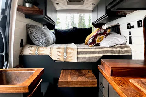 Freeda - Mercedes-Benz Sprinter 144wb Campervan