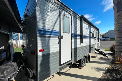 2021 Gulf Stream RV Ameri-Lite 268BH - Bunkhouse & 50 Gallon water tank