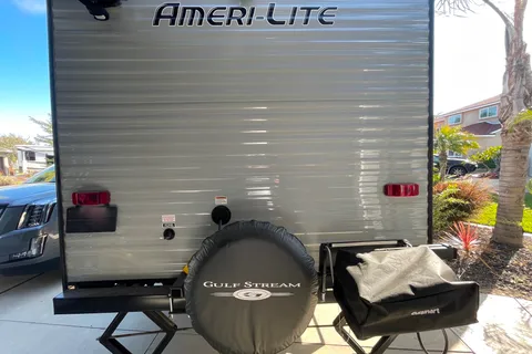 2021 Gulf Stream RV Ameri-Lite 268BH - Bunkhouse & 50 Gallon water tank