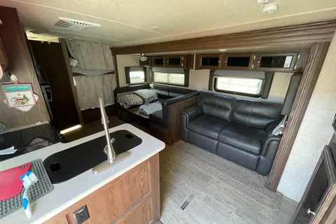 Carson's Forest River Rockwood 2702WS Travel Trailer