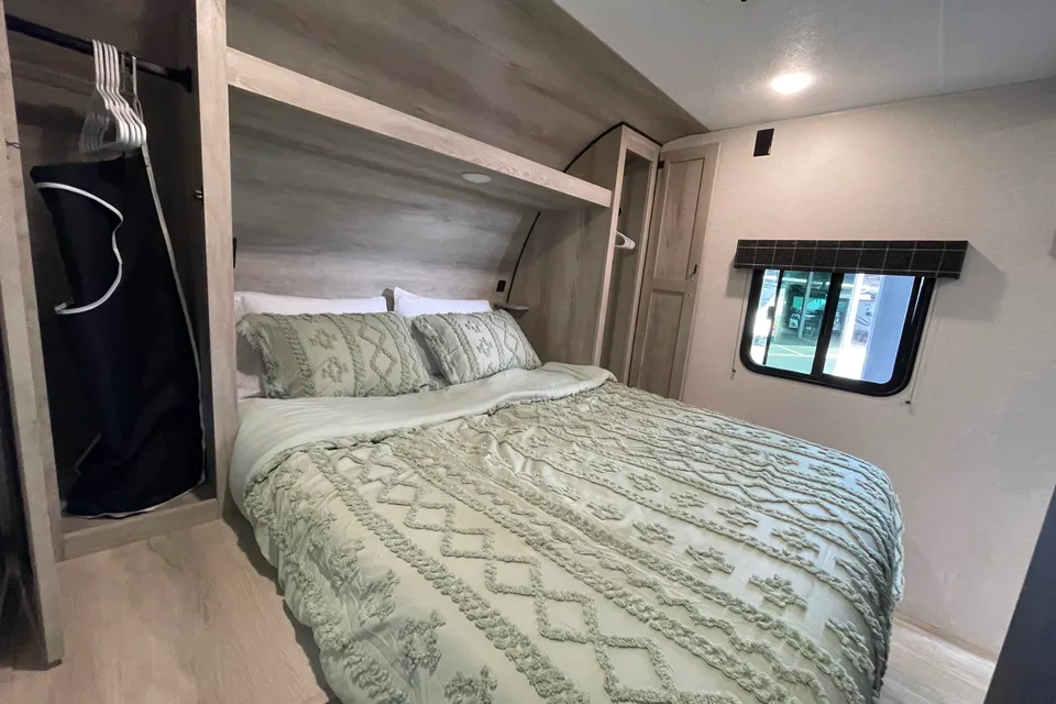Family Retreat: A Cozy Haven for Outdoor Adventures