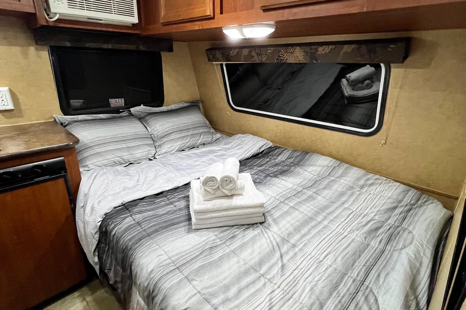 Adventure Awaits: Your Ultimate Mobile Escape Minivan, SUV towable)