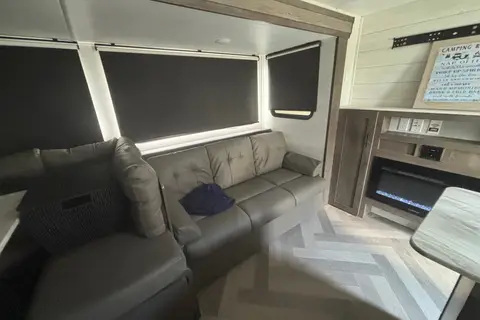Morley Family Forest River 273QBXL Travel TraileR