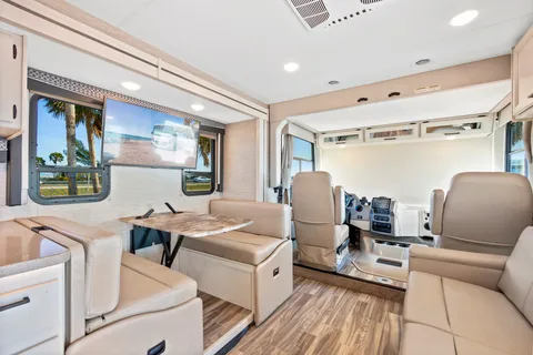 Thor ACE Luxury RV: Spacious Bunk Beds, Pet-Friendly & Fully Loaded