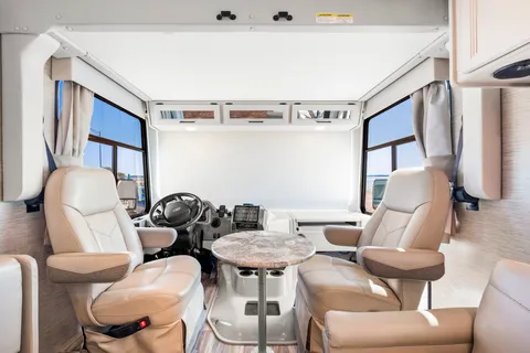 Thor ACE Luxury RV: Spacious Bunk Beds, Pet-Friendly & Fully Loaded