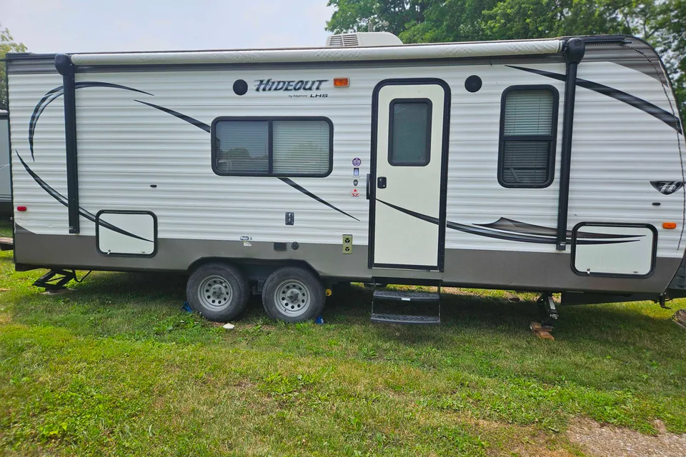 michelly's hideout LHS Travel Trailer
