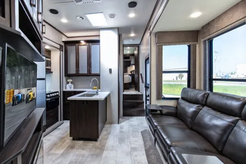 Luxury Toy Hauler with all amenities