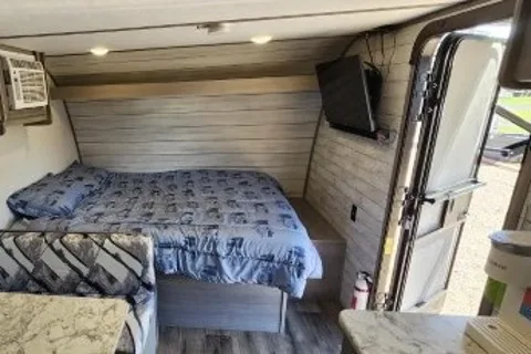 Coleman Lantern LT Travel Trailer