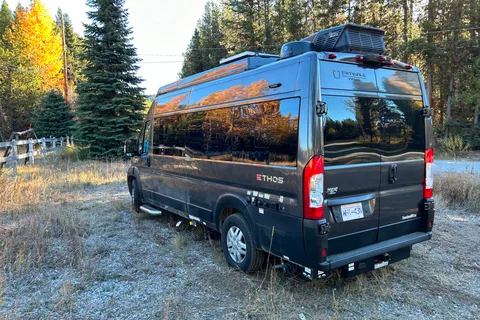 Syl’s Entegra ETHOS 20D Class B