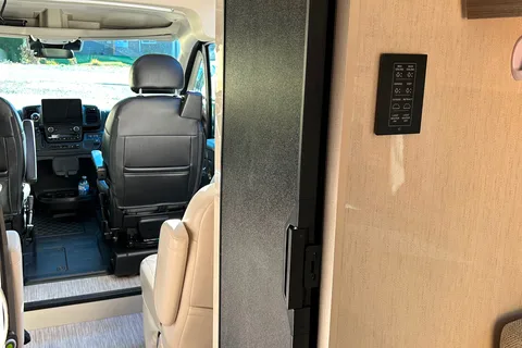 Syl’s Entegra ETHOS 20D Class B