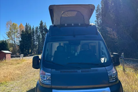Syl’s Entegra ETHOS 20D Class B