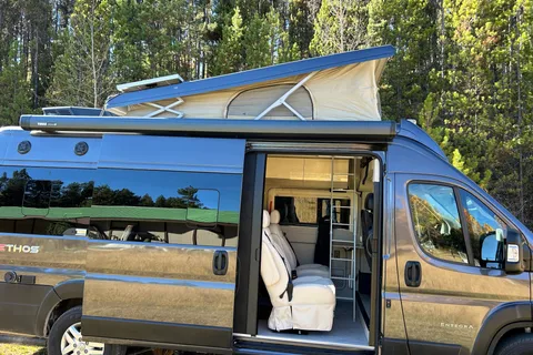 Syl’s Entegra ETHOS 20D Class B