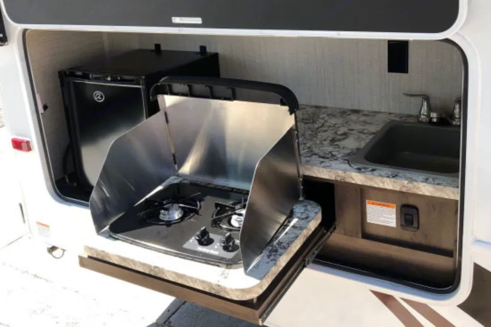 Jayco 28’ Redhawk 