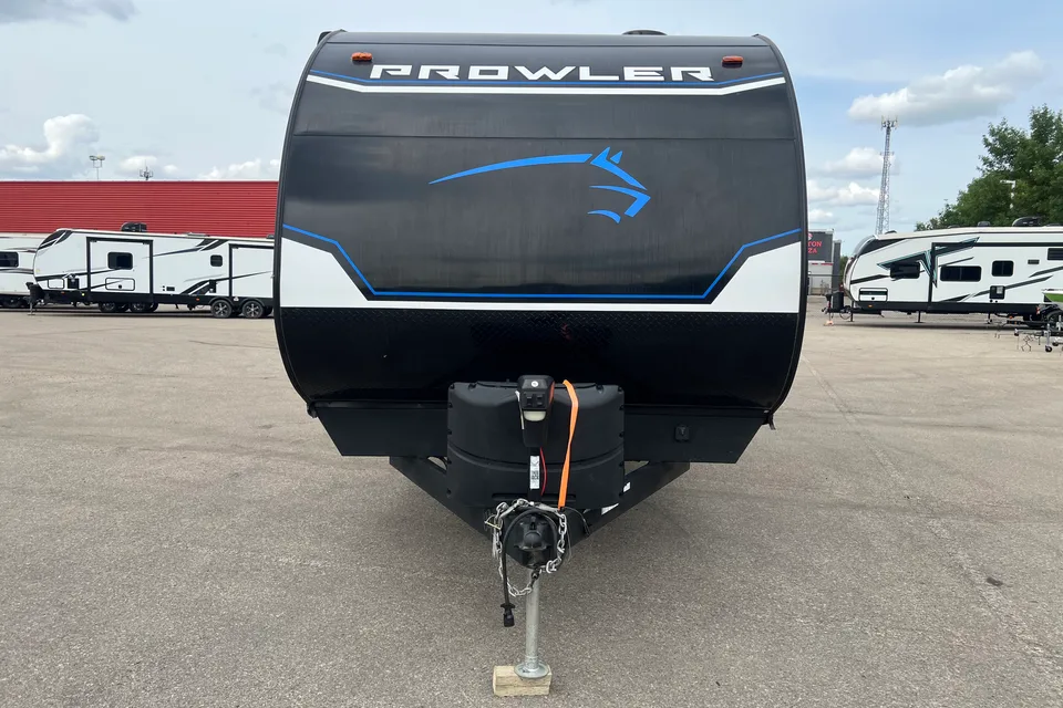 Ignition's Heartland Prowler 326BH Travel Trailer