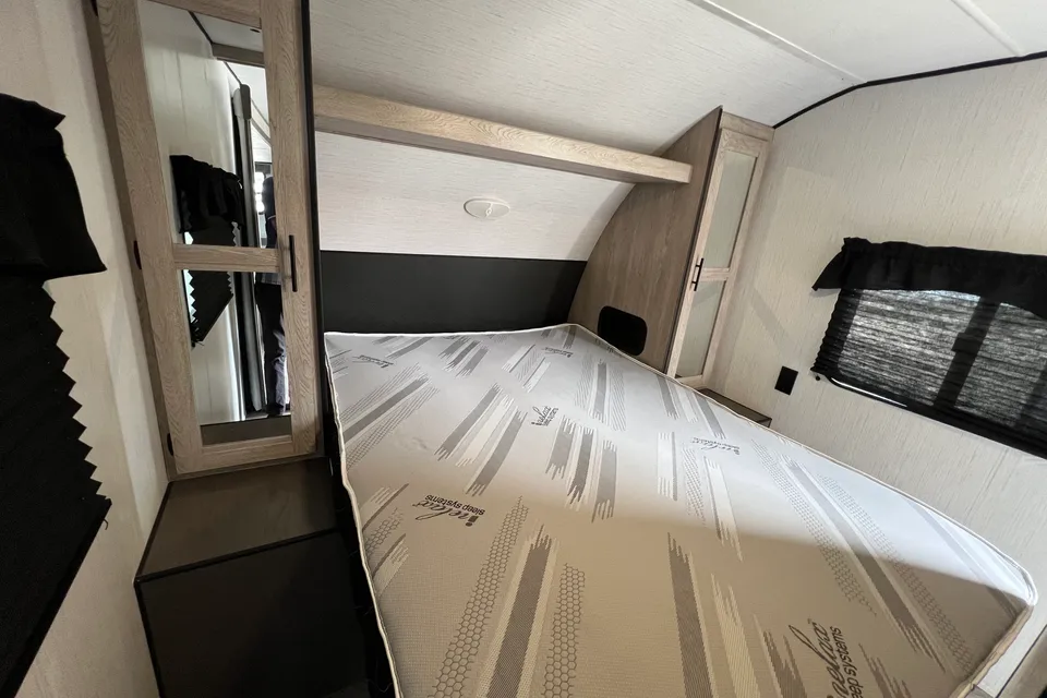 Ignition's Heartland Prowler 326BH Travel Trailer