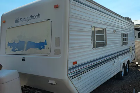 The hassel free Sunnybrook camper