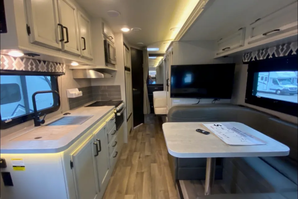 ryan's Odyssey Entegra Odyssey Class C