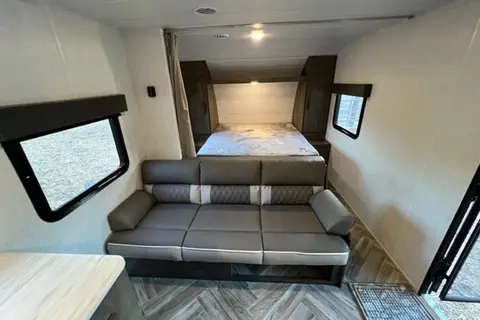 EVO 268BHS #3 - Great for Dry Camping