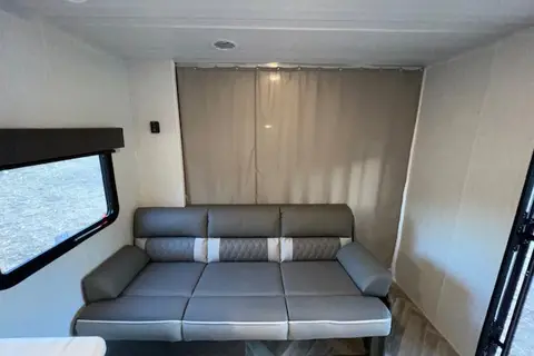 EVO 268BHS #3 - Great for Dry Camping