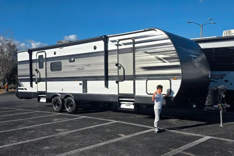 Cysneiros Grand Design Transcend  Xplor series M-265BH Travel Trailer