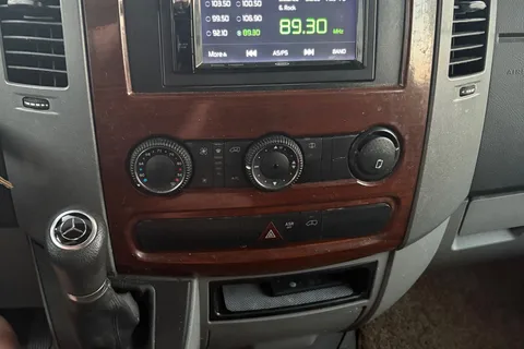 Jennifer's Forest River Sunseeker MBS 2400 Class C