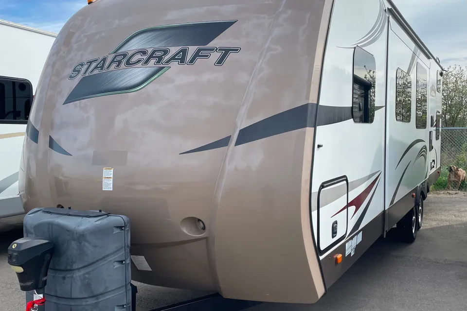 Starcraft 30 foot Travel Trailer