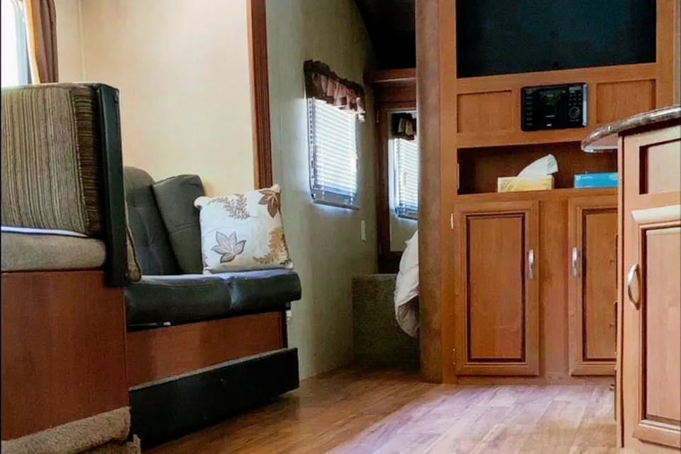 Ray's Forest River  Wildwood X-Lite Travel Trailer