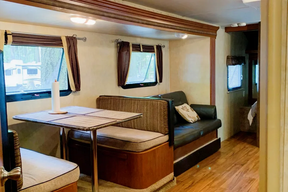Ray's Forest River  Wildwood X-Lite Travel Trailer