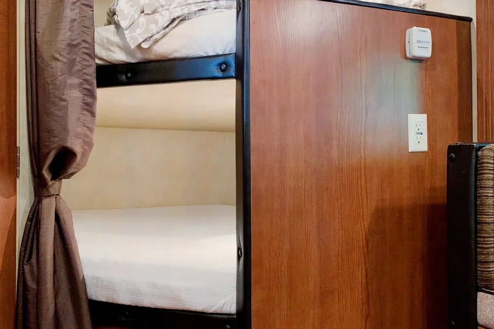 Ray's Forest River  Wildwood X-Lite Travel Trailer