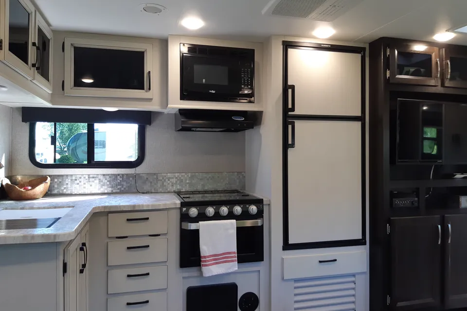 Kim's Jayco Jay Feather