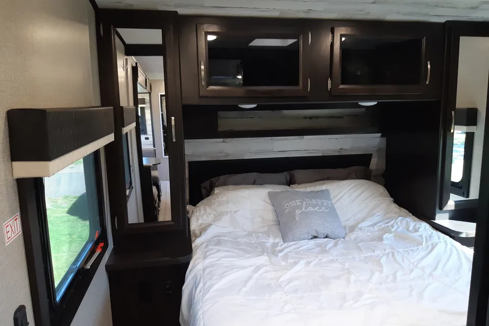 Kim's Jayco Jay Feather