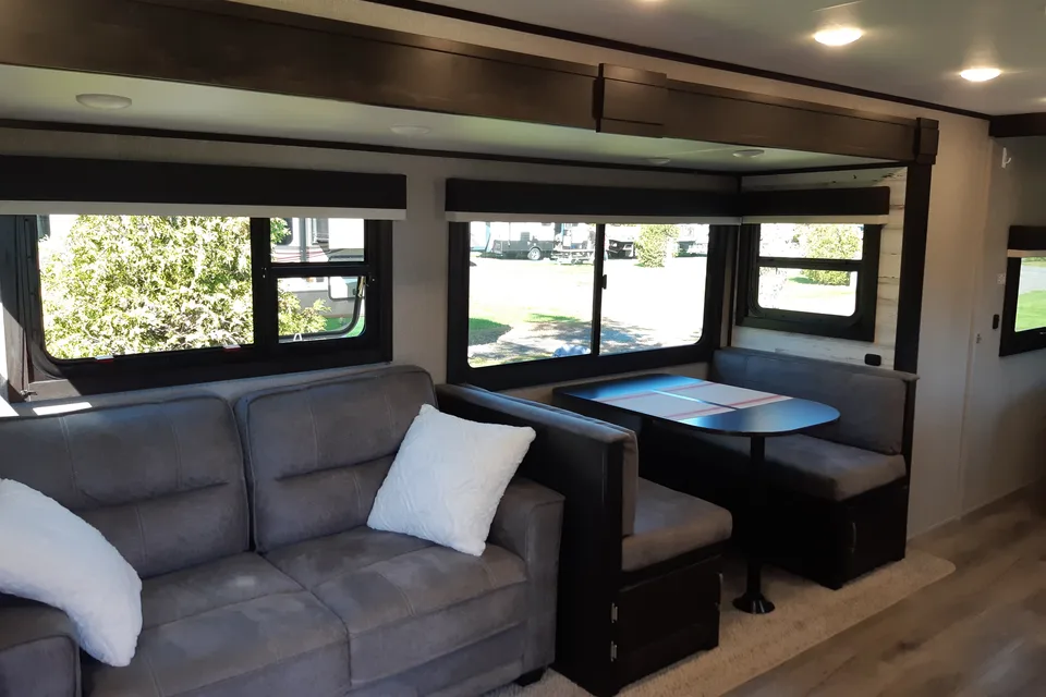Kim's Jayco Jay Feather