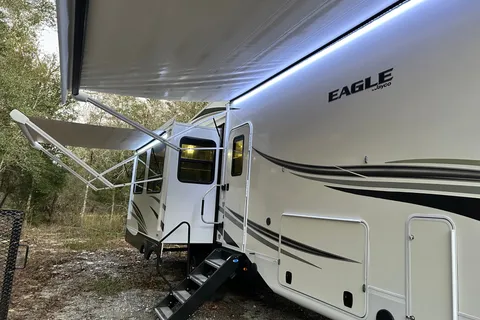 Ultimate luxury family camper !Jayco Eagle 321RSTS Fifth Wheel