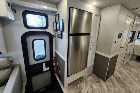 2023 Holiday Rambler Eclipse 34J Luxury Class A RV