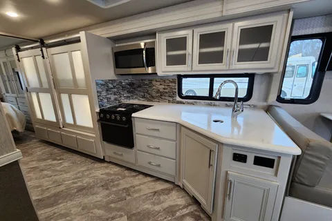 2023 Holiday Rambler Eclipse 34J Luxury Class A RV