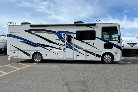 Richard's Thor Motor Coach Windsport Class A